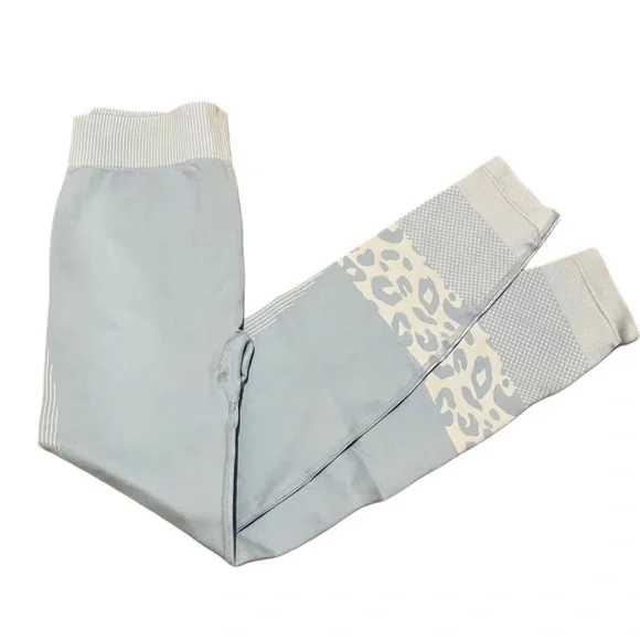 Sweaty Betty Light Blue Leggings - Picture 8 of 14